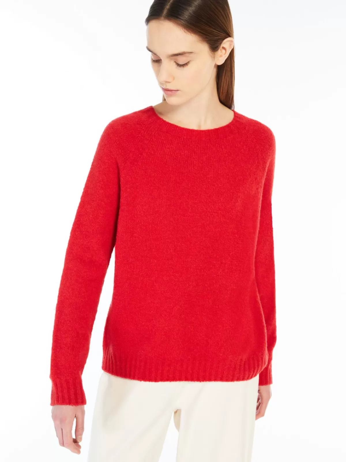 Suéter premium de alpaca suave y algodón transpirable en rojo vibrante - Colección MaxMara