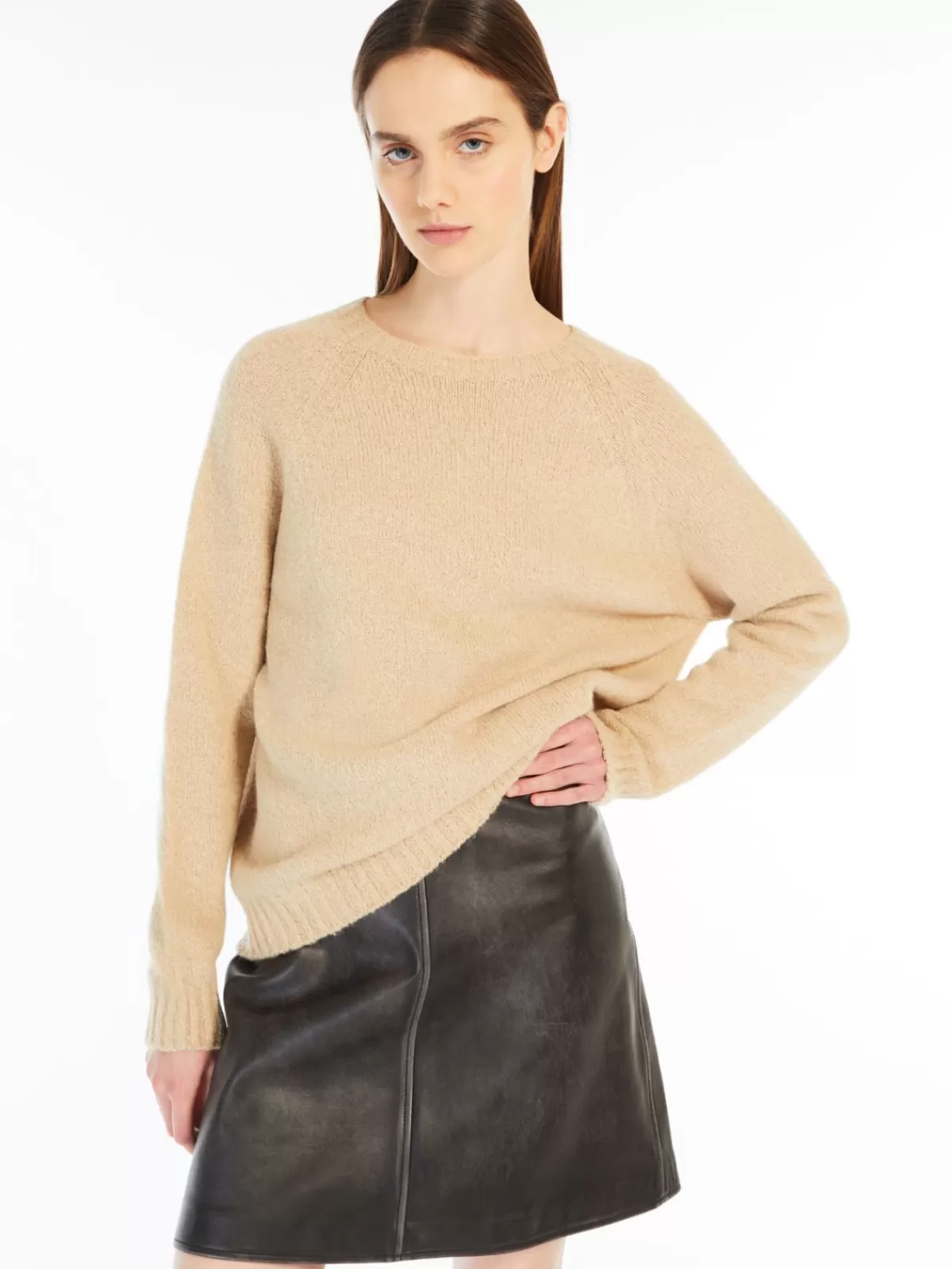 Jersey Max Mara en mezcla suave de alpaca y algodón - Tono arena para un estilo atemporal