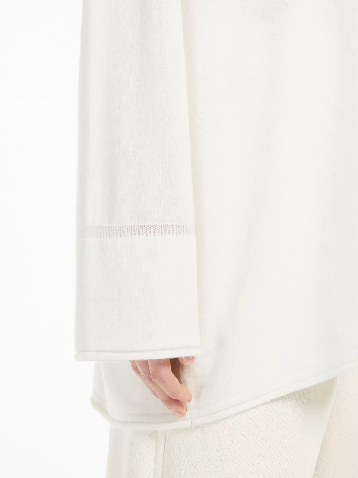 Suéter de cuello alto Max Mara en cachemira y seda - Prenda tejida de lujo suave