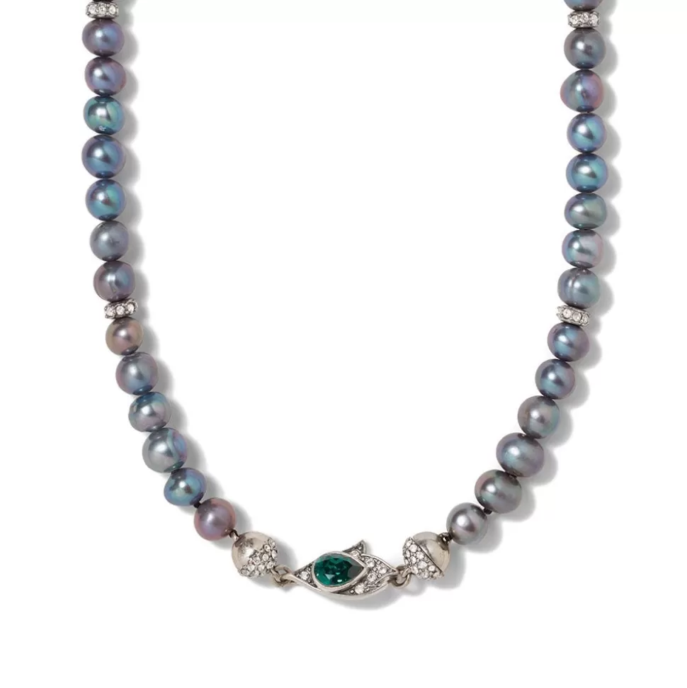 The Met Store - Collar Pavo Real con Perlas Chelsea, Diseño Elegante y Hecho a Mano