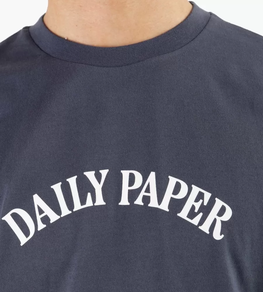 Camiseta Daily Paper Partu - Gris Odisea | Básico Urbano con Diseño Minimalista y Confort Moderno para Estilo Casual