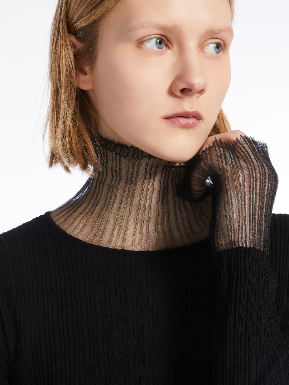 Suéter clásico de Max Mara con textura en relieve y cuello polo ajustado - Negro intenso