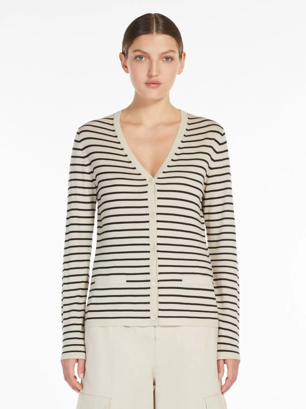 Cárdigan femenino de lana merino Max Mara - Abrigo ligero para todas las temporadas en tono arena natural