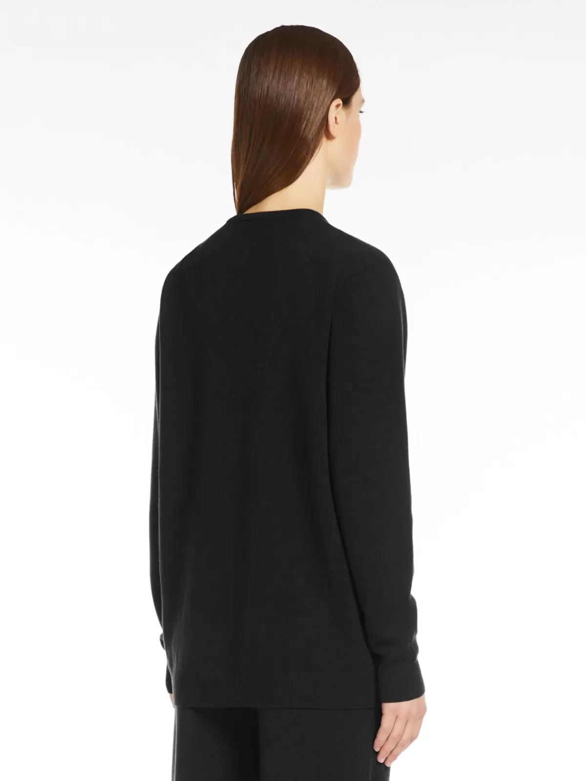 Ébano: Suéter de Lana Merino Extrafina con Cuello en V - Diseño Clásico de Max Mara para Invierno | Tejido Suave y Respirable, Ideal para Looks Elegantes