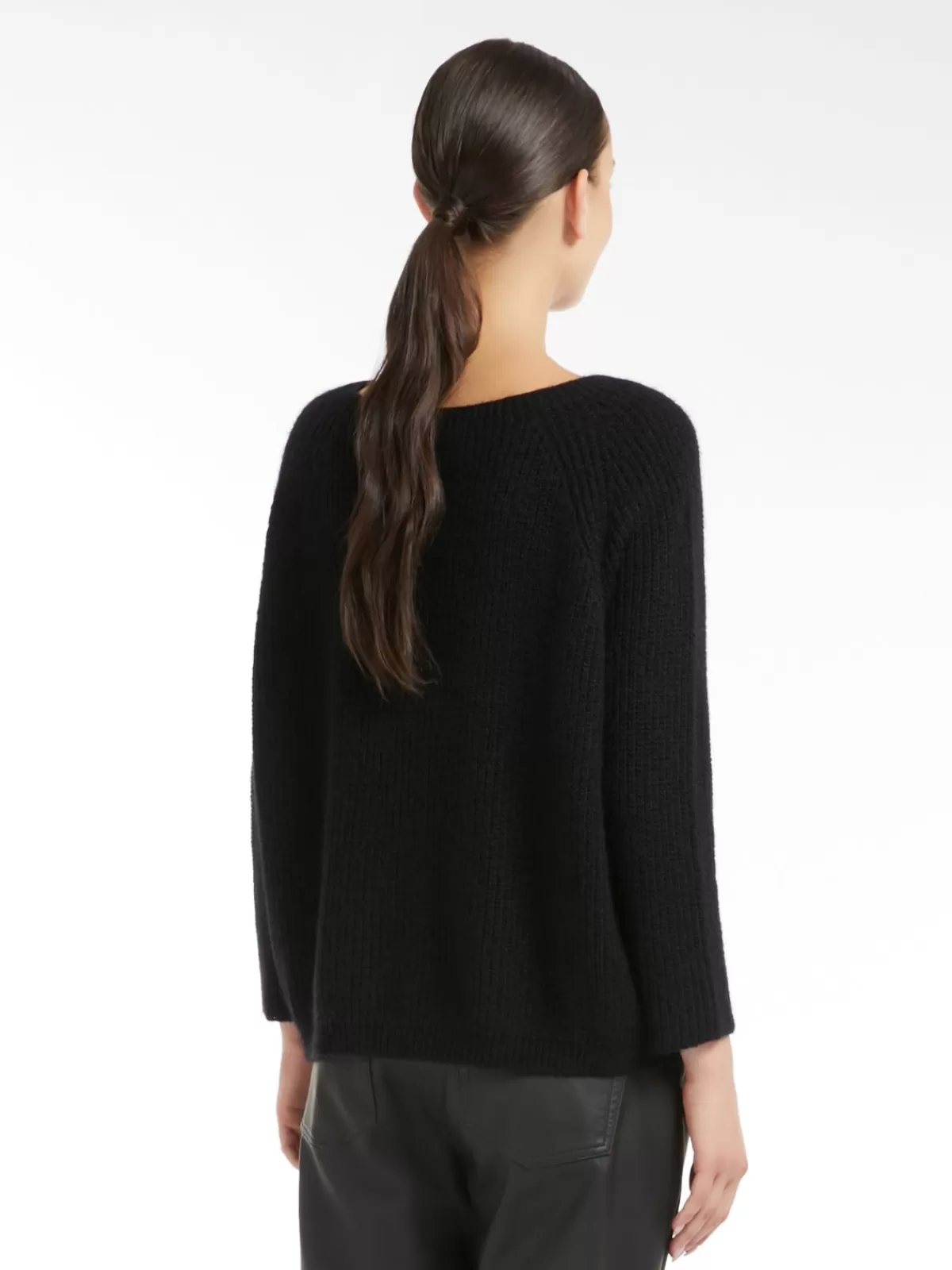 Jersey de punto Max Mara en hilo mohair - Negro clásico para invierno