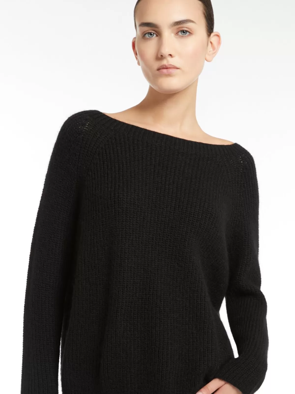 Jersey de punto Max Mara en hilo mohair - Negro clásico para invierno