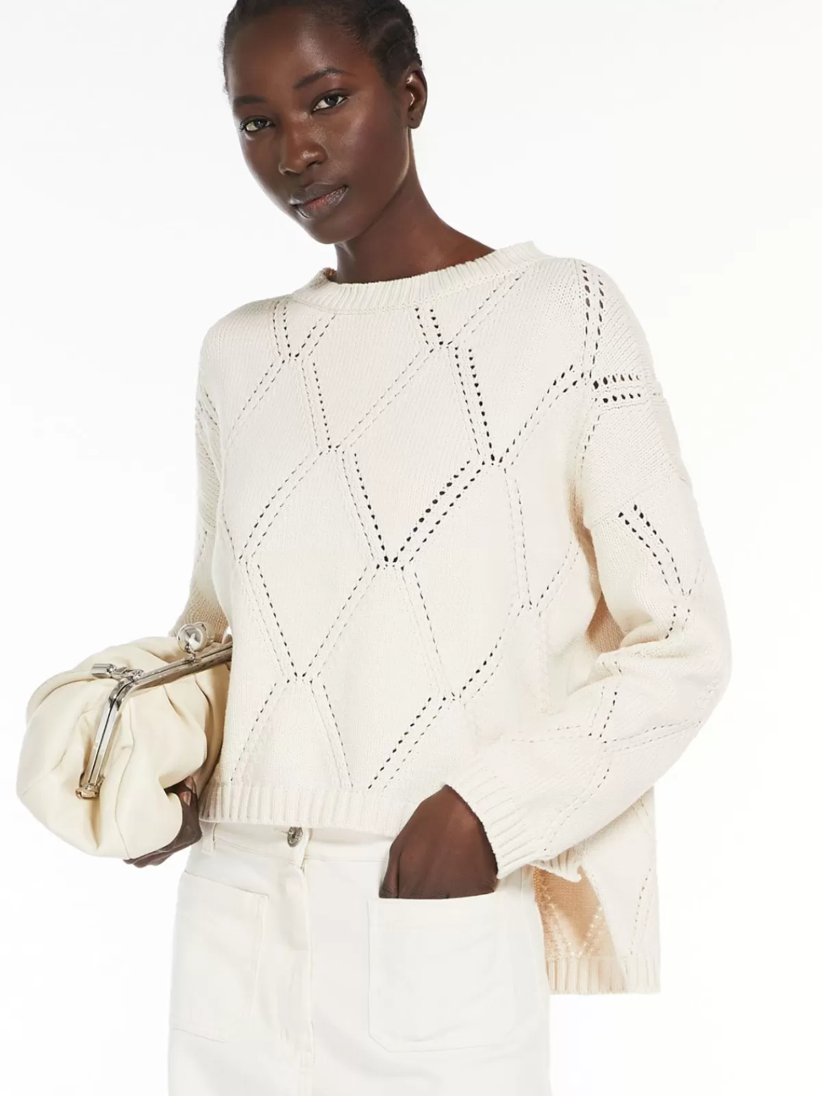 Jersey Max Mara holgado en algodón premium - diseño de punto diamante con textura acanalada en tono crudo natural