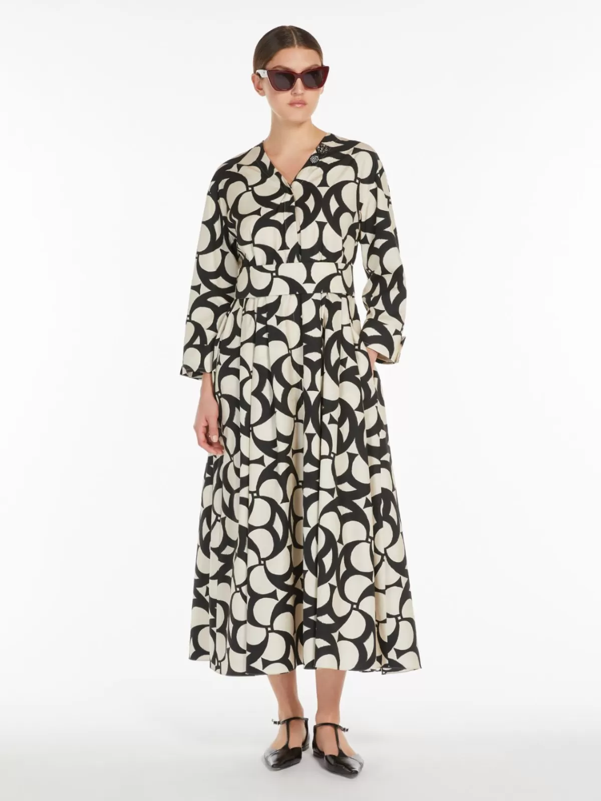 Max Mara - Vestido camisero de algodón estampado en negro, diseño sofisticado con corte clásico