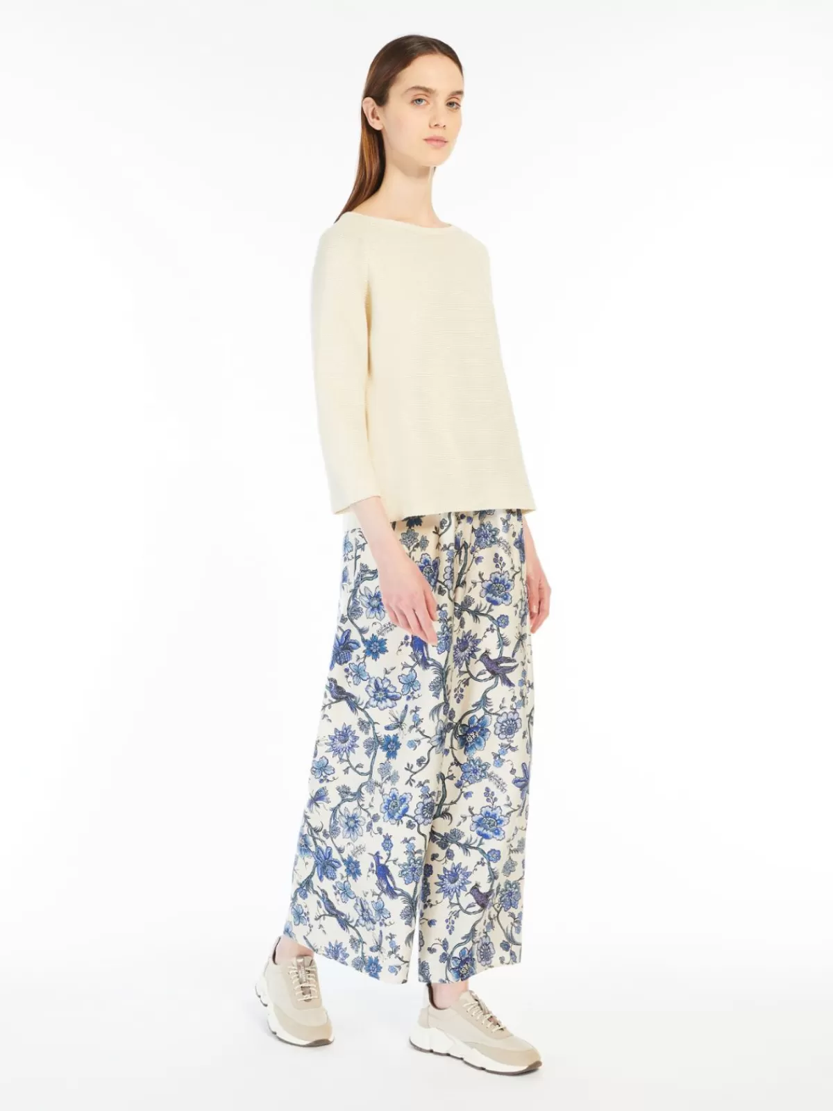 Max Mara - Jersey de algodón peinado con corte holgado en tono écru, ideal para looks casuales