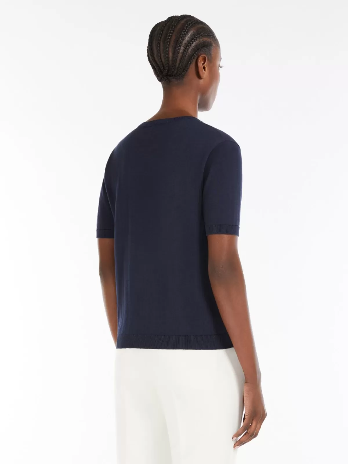 Camiseta clásica de punto MaxMara - Tejido premium en seda y algodón lavanda marino 

(Nota: He utilizado 