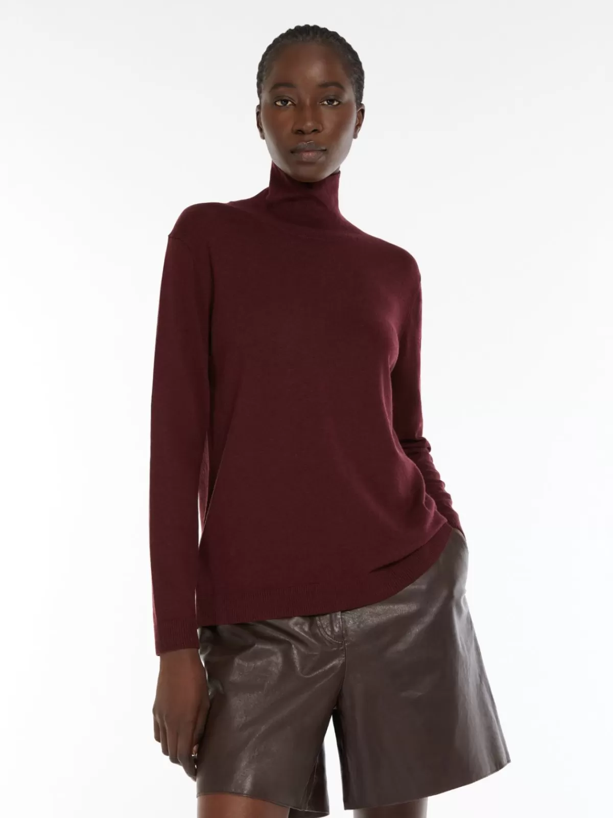 Suéter de cuello cisne en seda y lana Max Mara - Color borgoña elegante para invierno