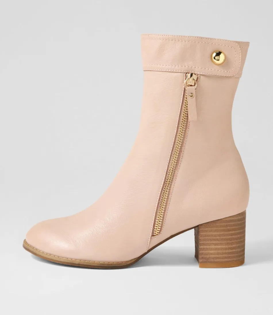 Botas Chelsea DJANGO y JULIETTE para Mujer - Piel genuina en tono natural Skyy, diseño versátil para looks urbanos y elegantes.