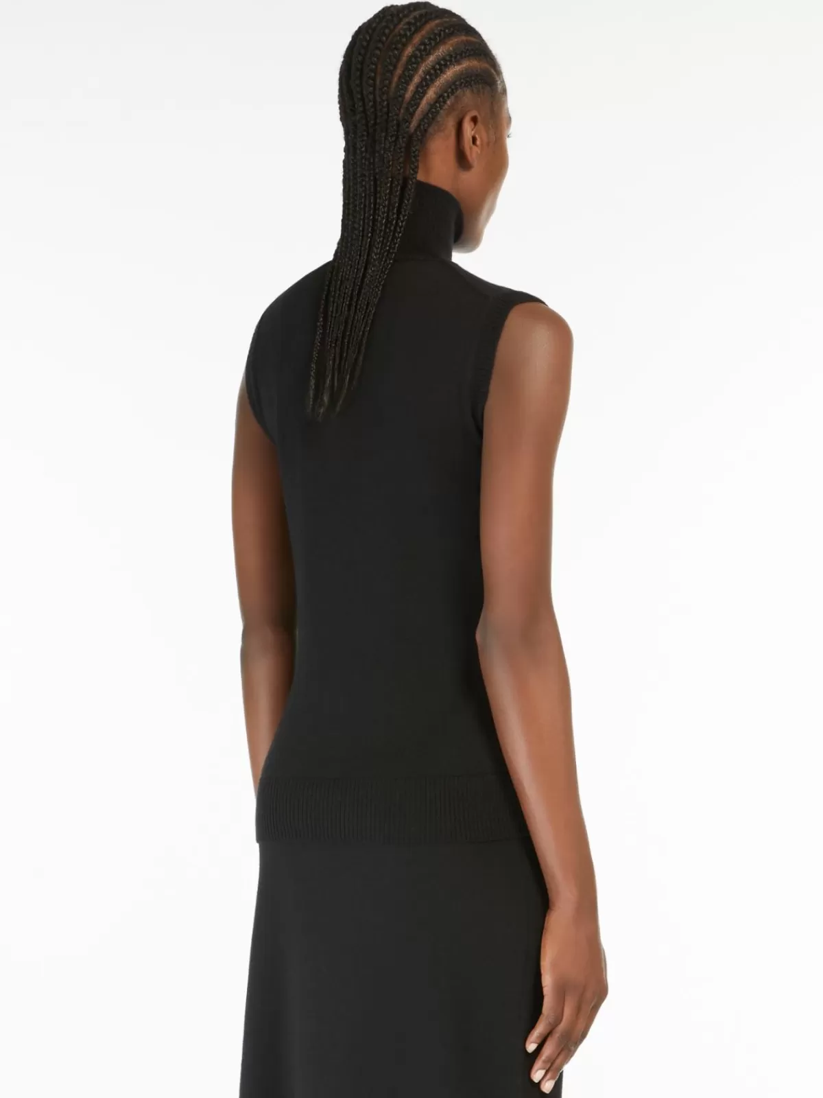 Jersey sin mangas Max Mara - Cuello alto estilo polo en color negro elegante
