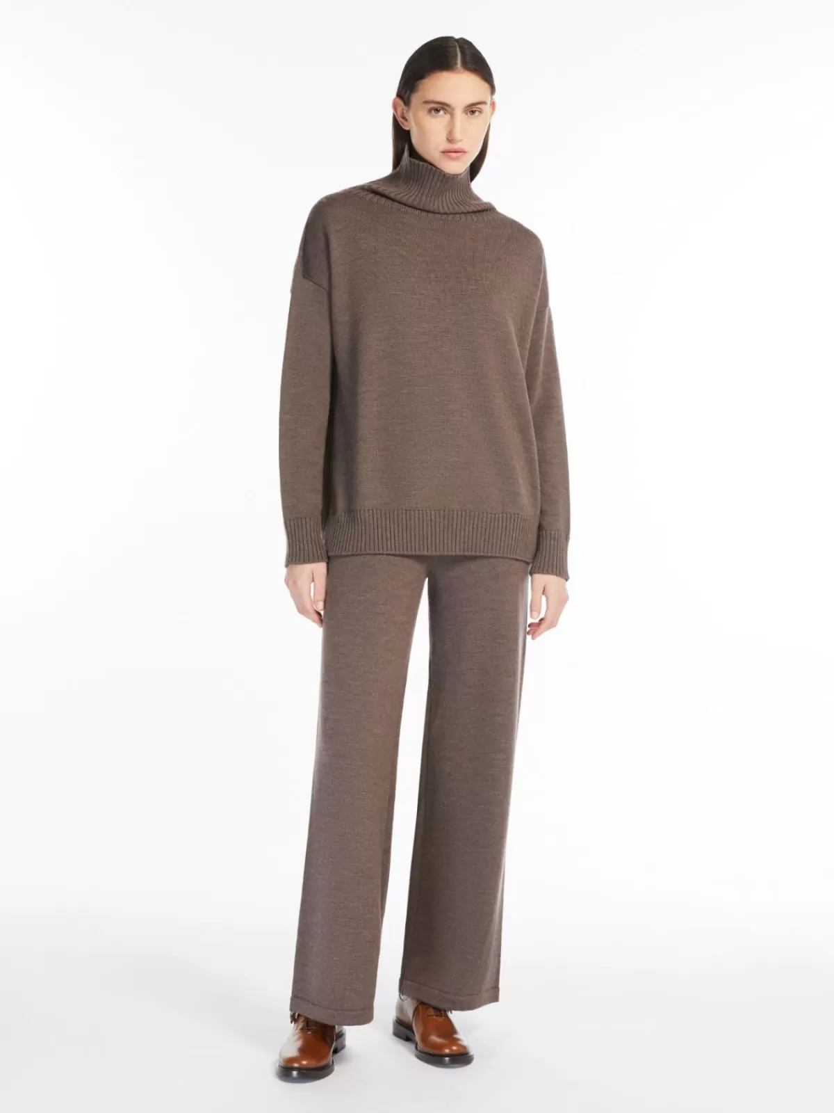 Jersey de Lana Suave Max Mara - Tono Avellana Tostado para Invierno
