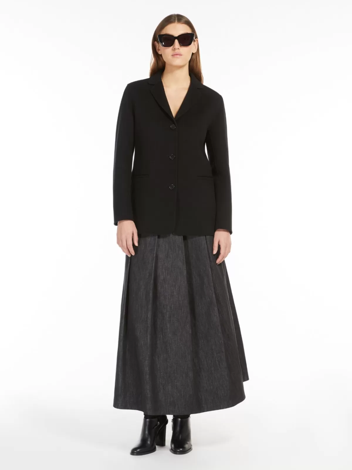 Chaqueta recta de lana negra Max Mara - Abrigo clásico con diseño sofisticado y calidad premium