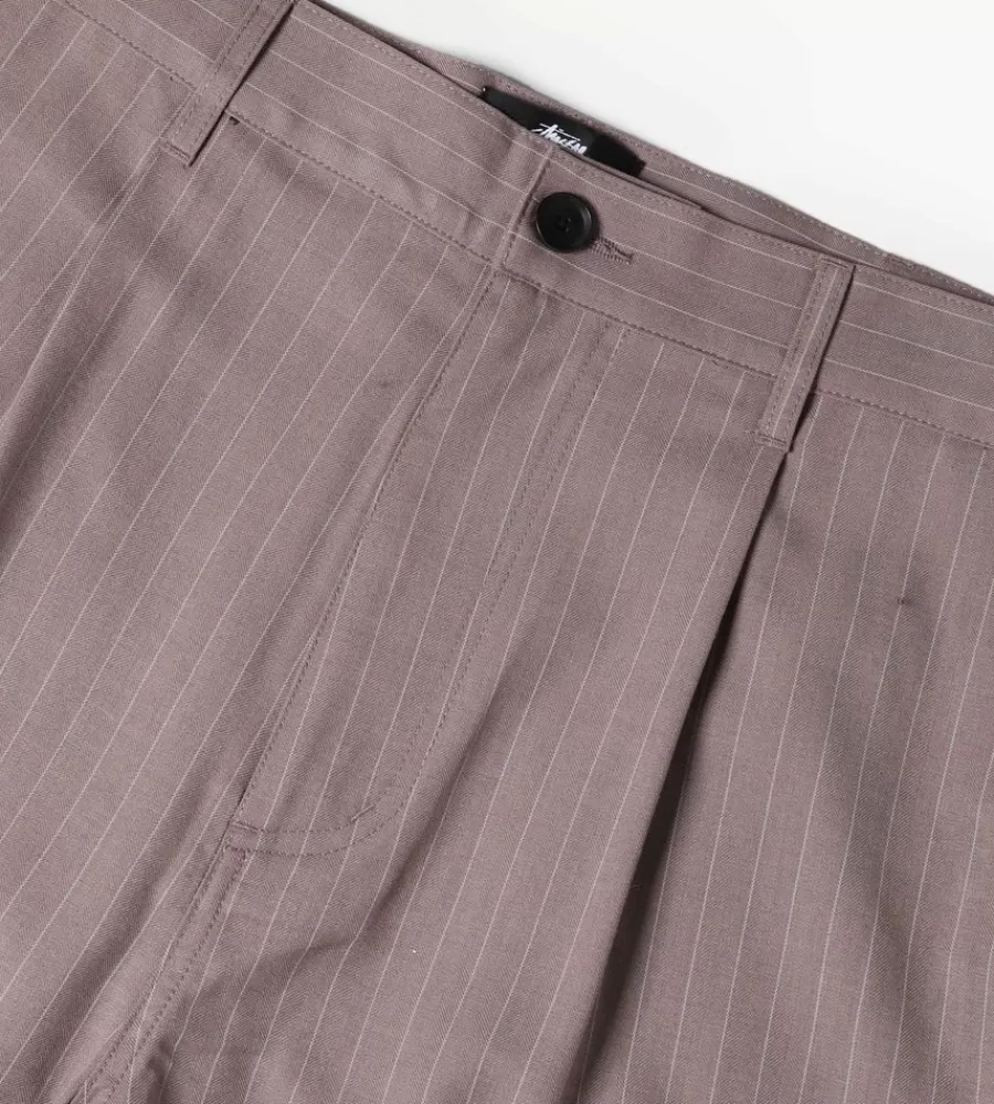 Pantalones Holgados STUSSY Rayados con Pliegues Detallados en Tono Marrón Claro