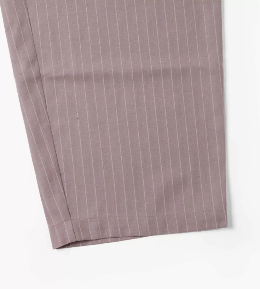 Pantalones Holgados STUSSY Rayados con Pliegues Detallados en Tono Marrón Claro