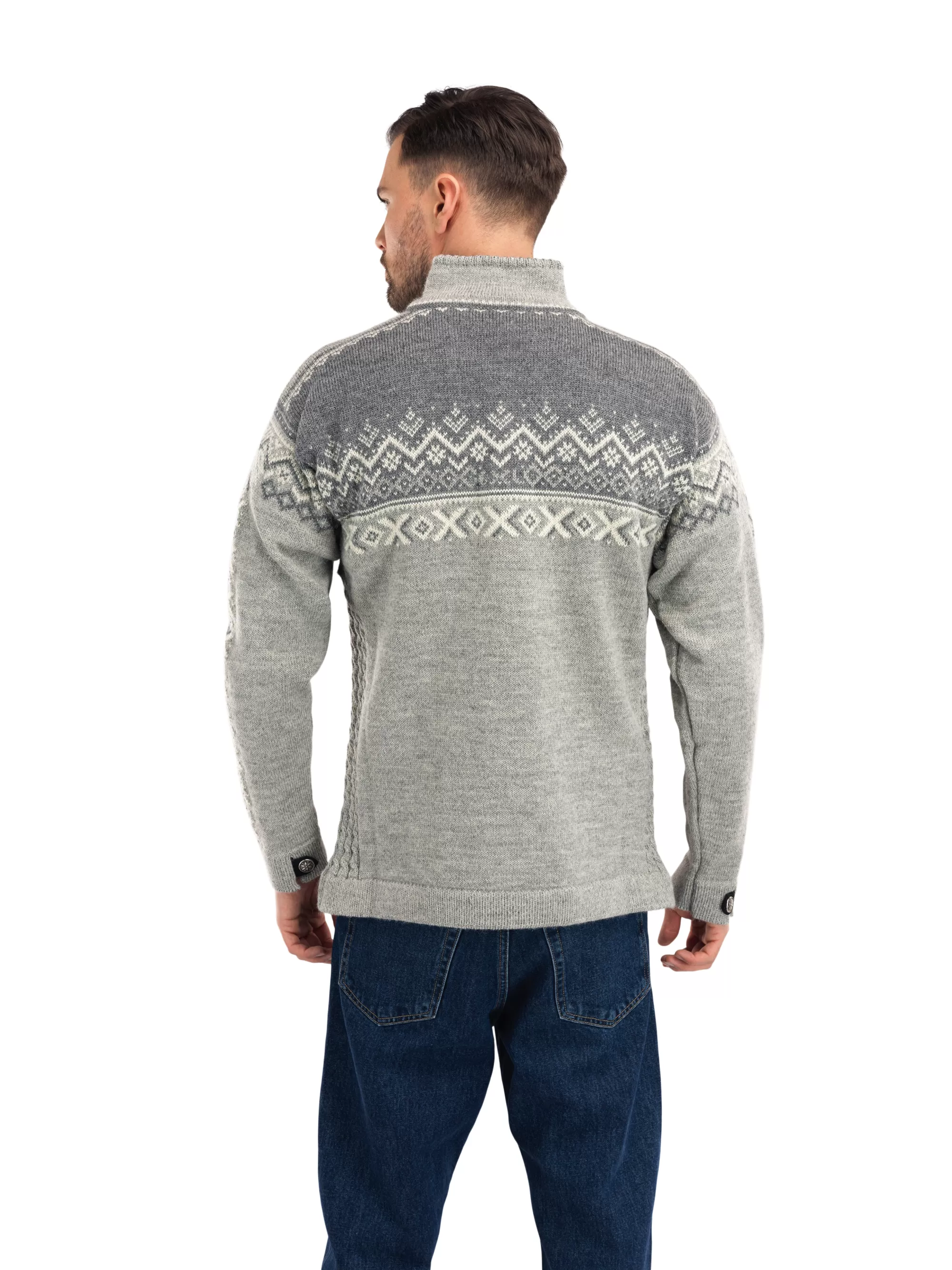 Dale of Norway - Suéter Conmemorativo 140 Años para Hombre en Lana Noruega Premium (Edición Especial Invierno)  

Modelo Clásico Nordic Design - Abrigo de Invierno Dale of Norway 140º Aniversario en Lana 100% Noruega  

Edición Limitada: Suéter Masculino Dale of Norway 140 Aniversario - Tejido en Lana Nórdica de Alta Calidad  

Suéter Térmico para Hombre - Colección 140º Aniversario Dale of Norway con Lana 100% Noruega (Diseño Clásico)  

Dale of Norway Edición Conmemorativa: Suéter Premium para Caballero 140 Años - Lana Noruega Auténtica y Cálida