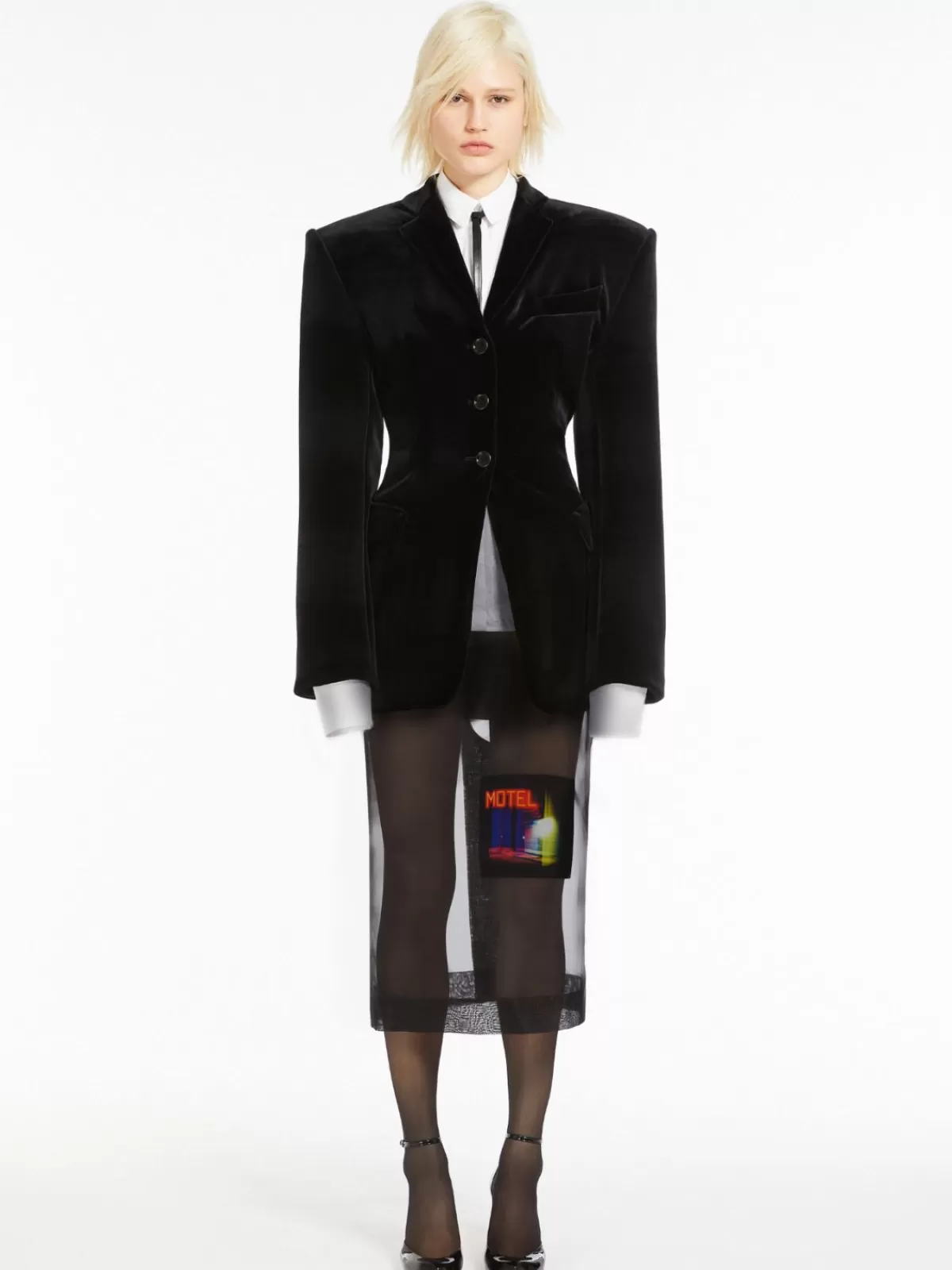 Chaqueta elegante de terciopelo negro Max Mara - Diseño clásico para looks sofisticados