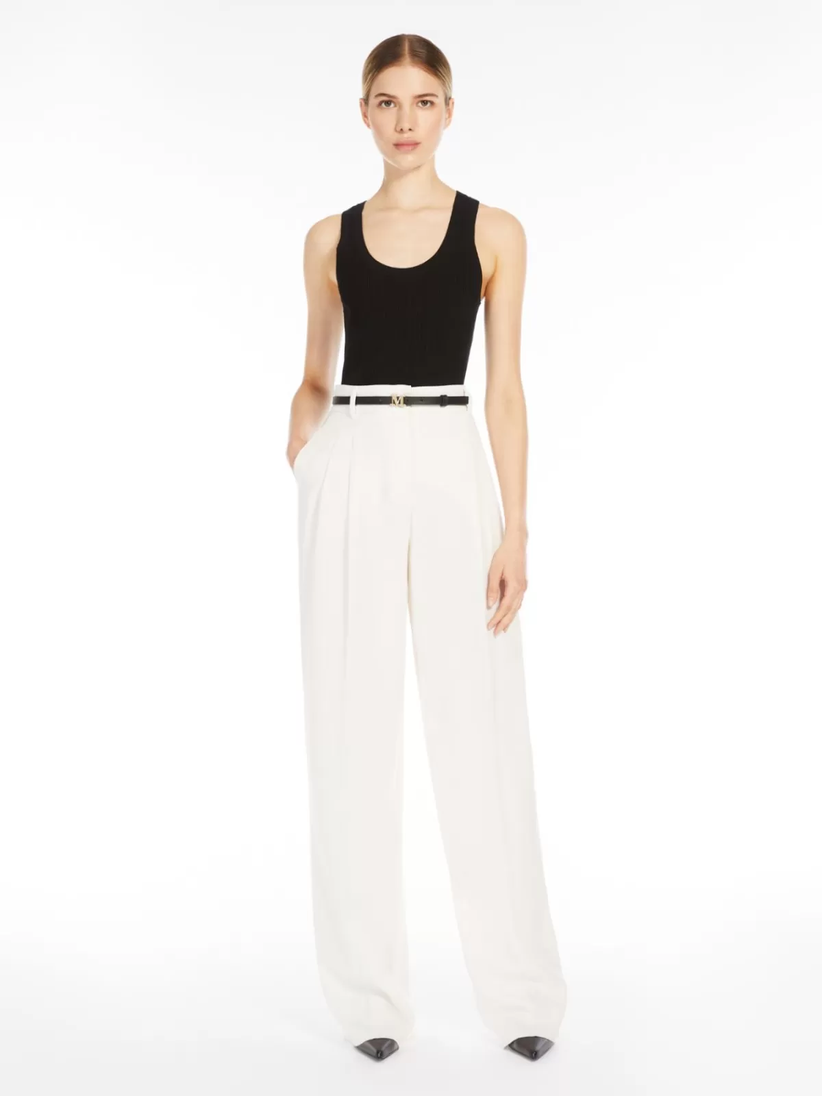 Jersey elegante de fibra viscosa tono negro - Diseño clásico Max Mara