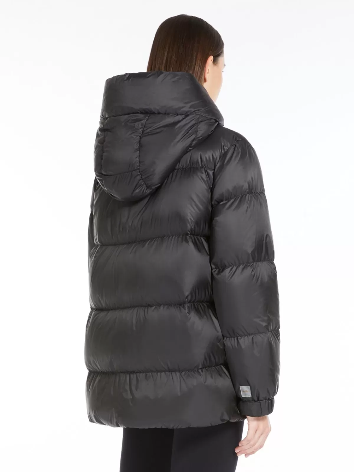 Chaqueta térmica impermeable Max Mara - Abrigo invernal de plumas ébano by Cameluxe Collection