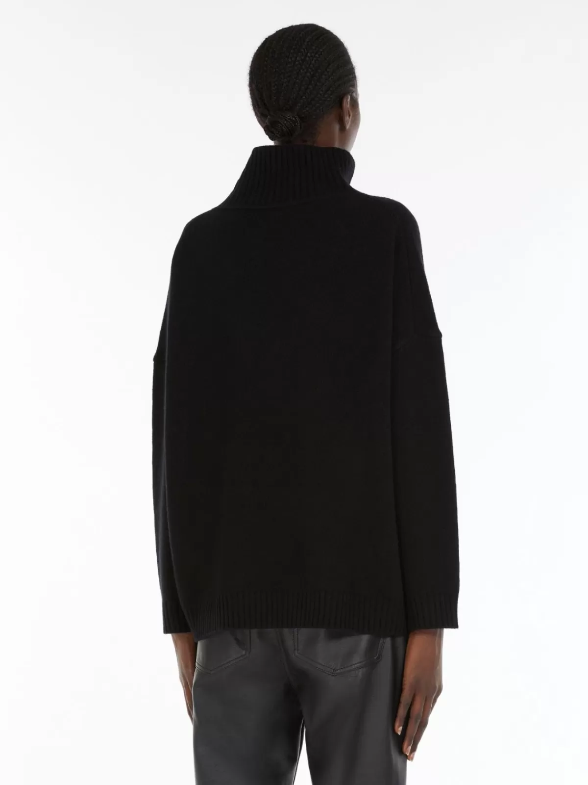 Suéter térmico Max Mara de cuello alto - Lana natural en tono negro clásico para invierno