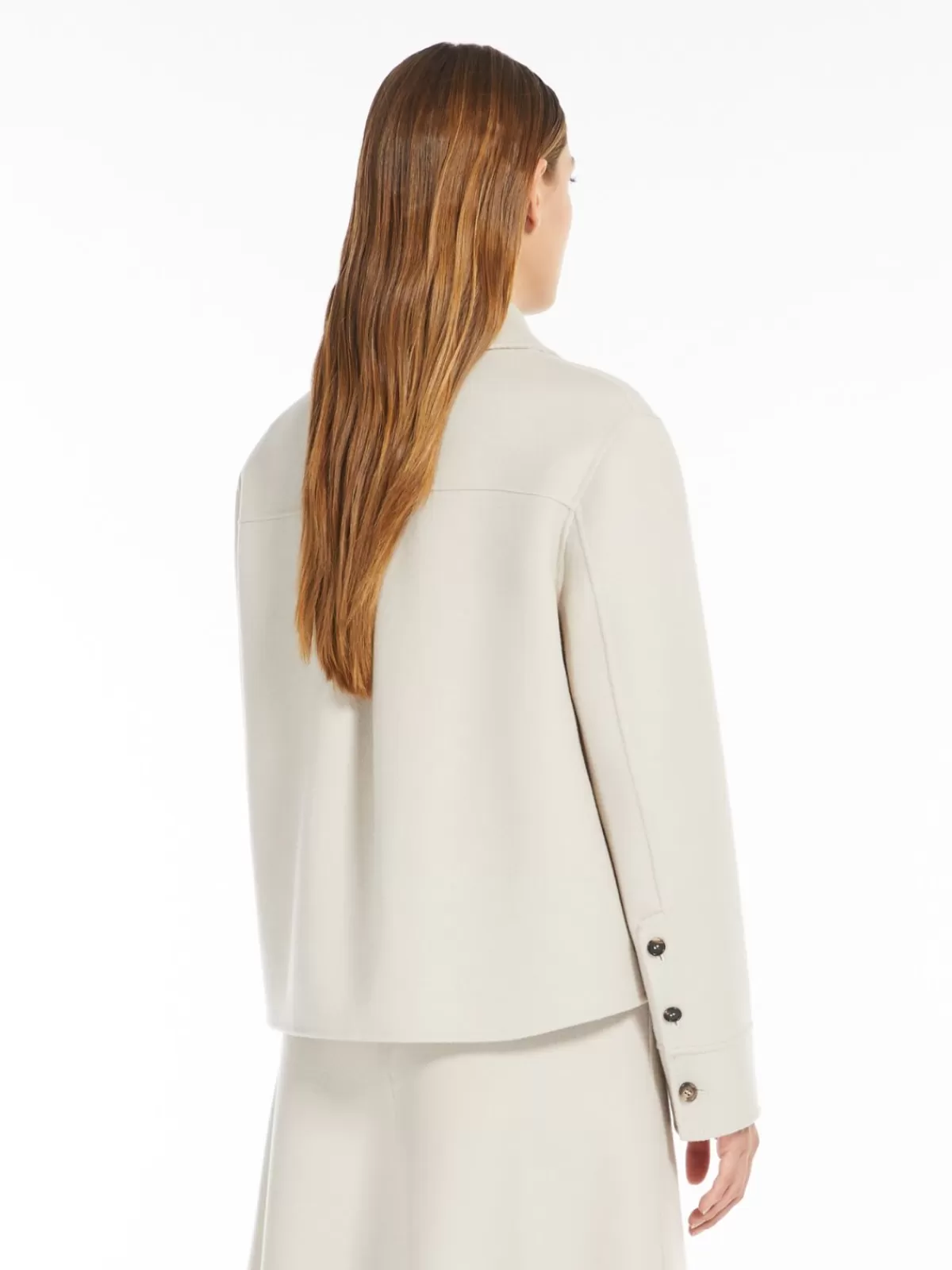 Max Mara - Chaqueta camisera de lana en tono crudo elegante para looks sofisticados