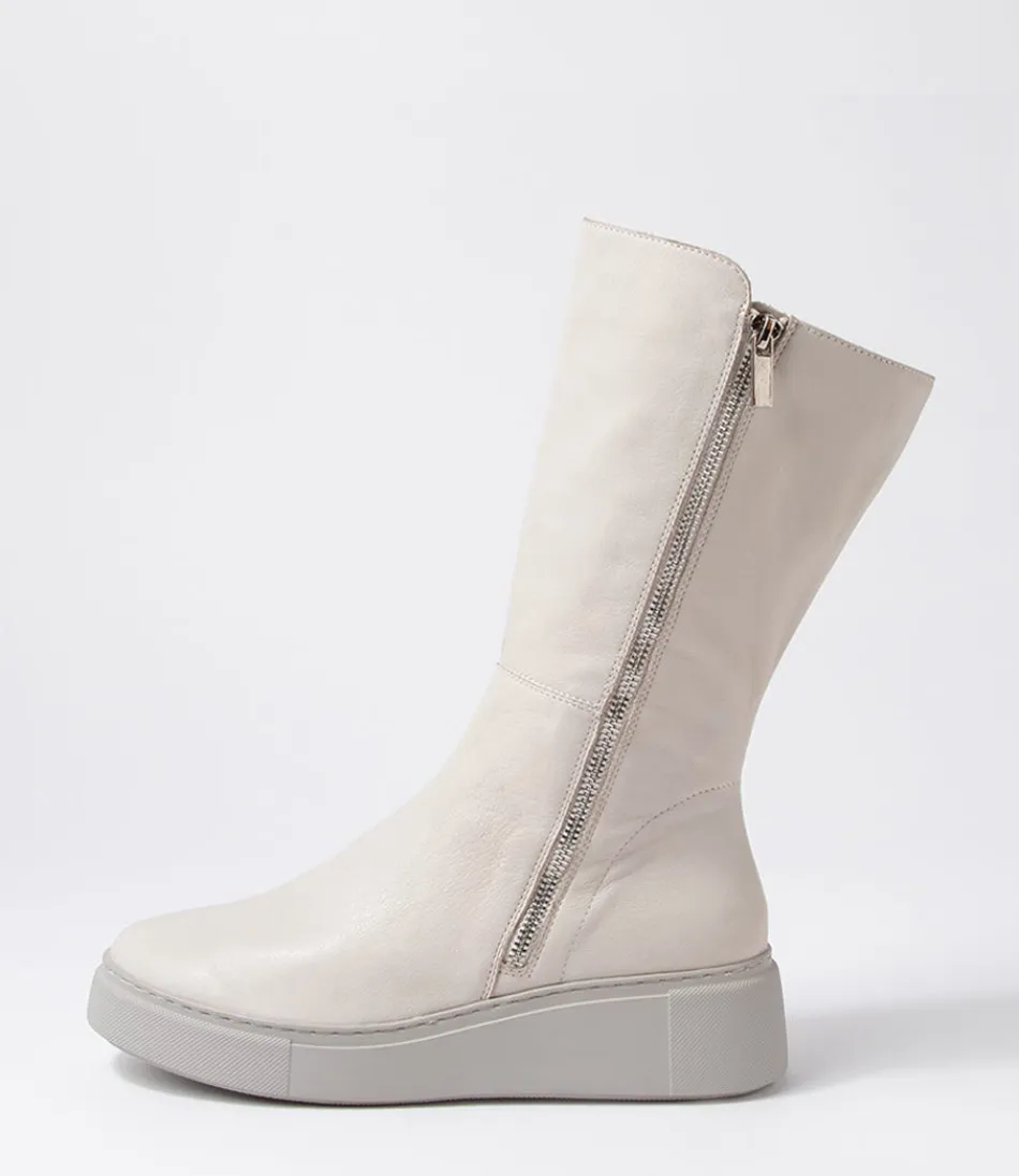 Botas elegantes de invierno para mujer - DJANGO & JULIETTE en cuero marfil brumoso, diseño Yogue con detalles en piel de becerro de máxima suavidad.
