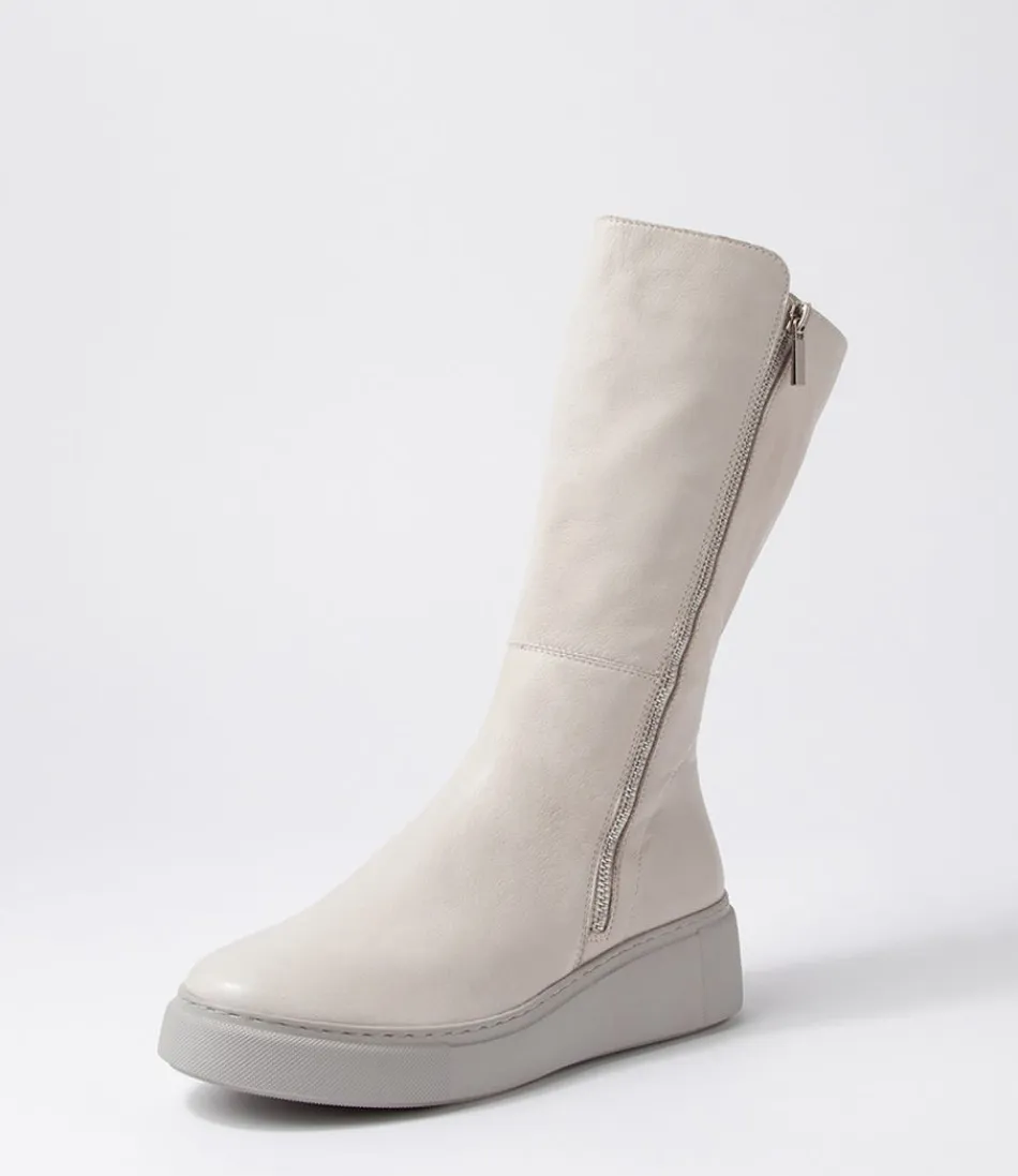 Botas elegantes de invierno para mujer - DJANGO & JULIETTE en cuero marfil brumoso, diseño Yogue con detalles en piel de becerro de máxima suavidad.